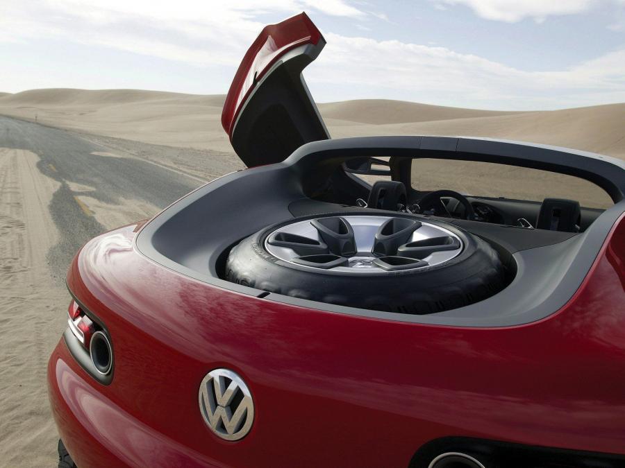  Volkswagen Concept-T 2005 года  (фото 6 из 25)